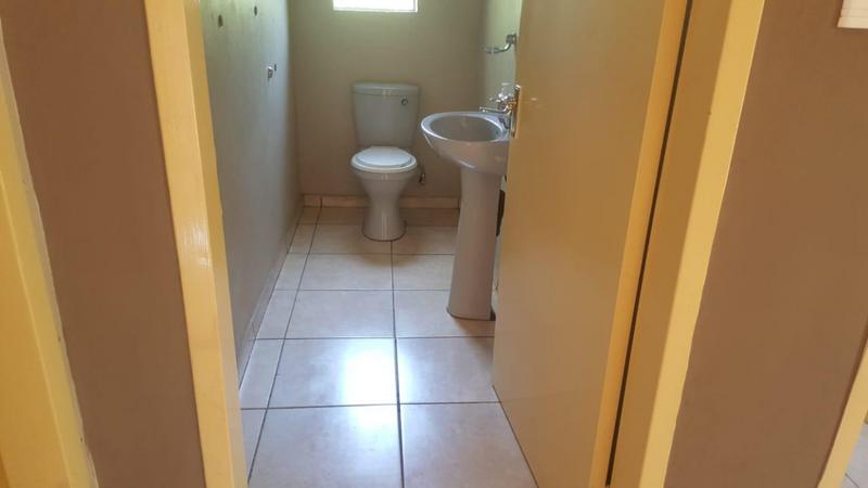 To Let 2 Bedroom Property for Rent in Vaalpark Free State